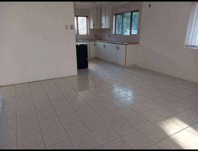 2 BEDROOM PROPERTY TO RENT IN ESCOMBE